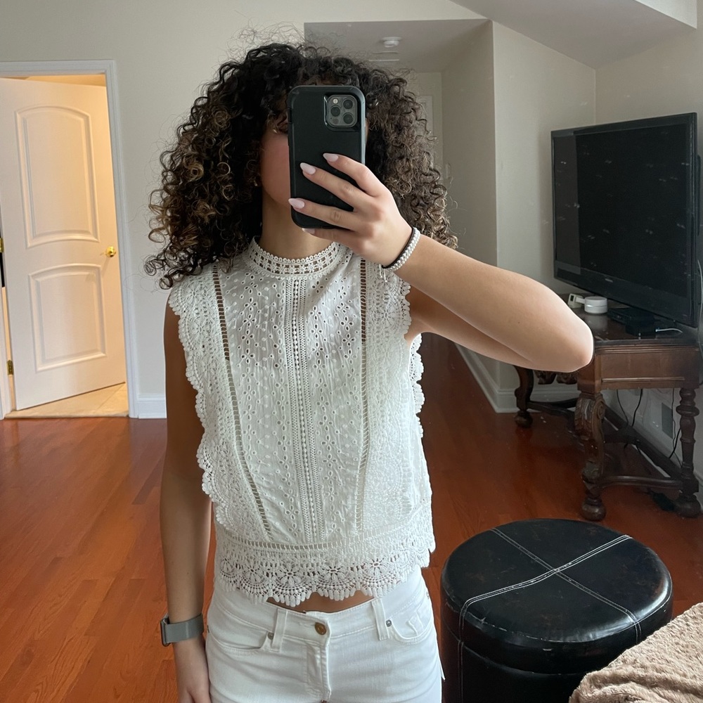 Forever 21 white sleeveless blouse